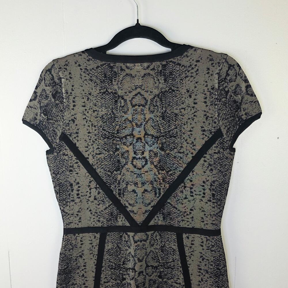 Cache Bodycon Dress Medium Black Snakeskin Studded Zip Front Mob Wife Edgy Glam - Picture 12 of 16